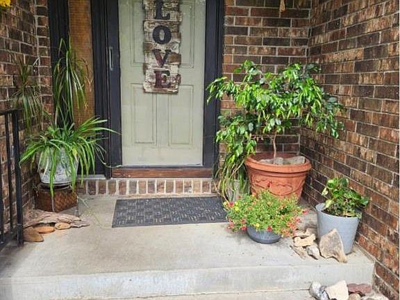 2nd image of 3612 Norman Dr