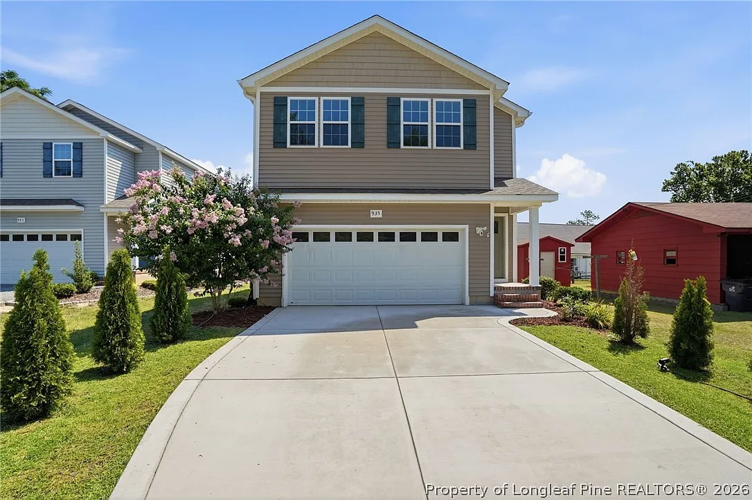 3 bed, 2.5 bath, 1546 sqft, $1,900 — Photo 1