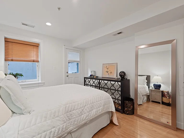 424 E Capitol St NE #3 — Photo 17