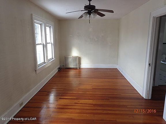 3rd image of 628 Pancoast St #B-11-12p
