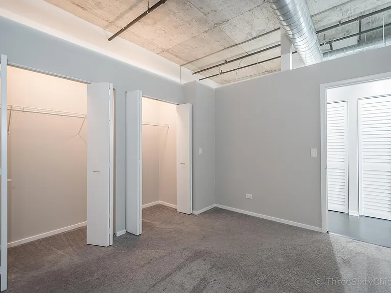 1000 W Adams St — Photo 15