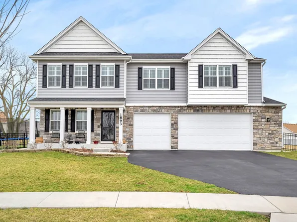 1893 Harbor Dr, Morris, IL 60450