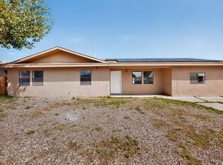 816 La Luz Dr, Belen, NM 87002