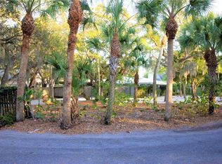 5177 Saint Albans Ave, Sarasota, FL 34242