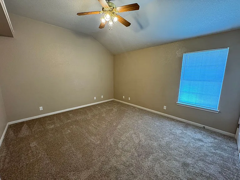 Sales--4706 John David — Photo 16