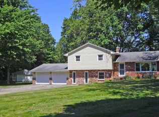 22278 Salisbury Dr, Mattawan, MI 49071