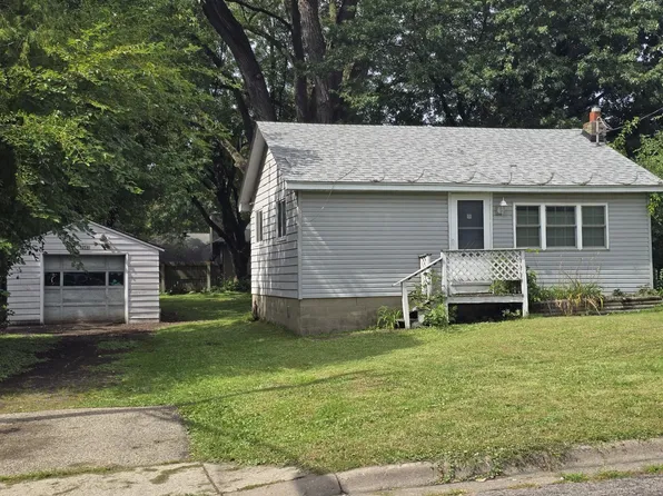 2597 Stark St, Little Canada, MN 55117