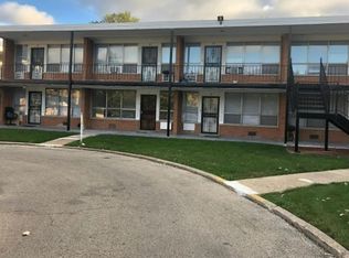 1901 W Pryor Ave #21, Chicago, IL 60643