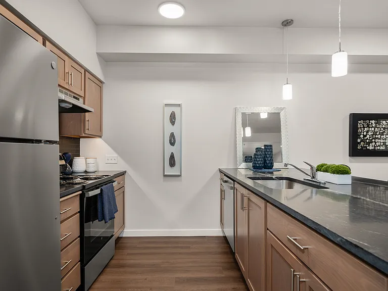 Rivers Edge Apartments — Photo 64