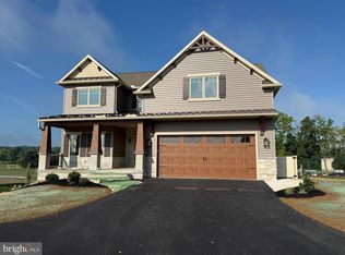 233 Parkside Pl, Lancaster, PA 17602