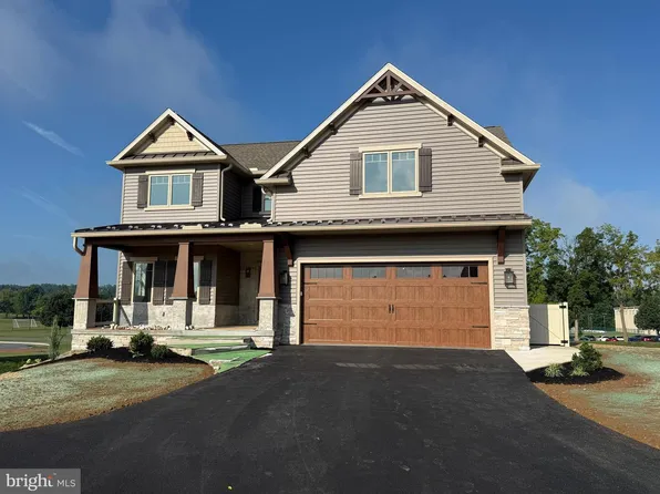 233 Parkside Pl, Lancaster, PA 17602