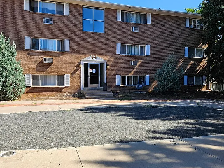 BR2215 — Photo 3