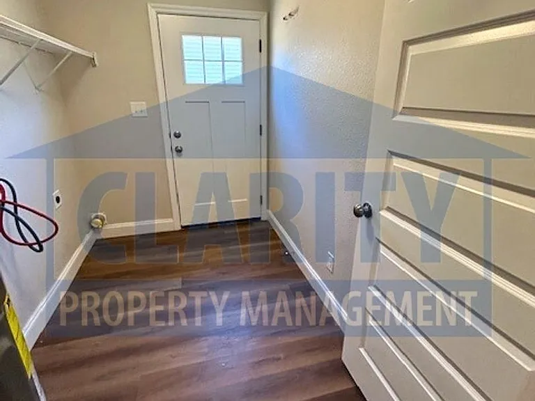 615 Linda Dr SE — Photo 10