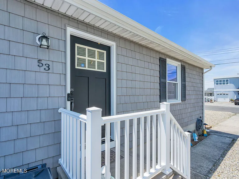 53 E Coral Dr — Photo 5