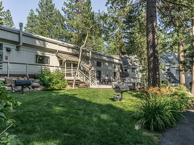 807 Alder Ave #19 — Photo 6