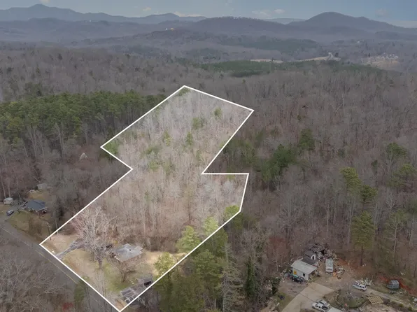 456 Hagood Mill Rd, Pickens, SC 29671