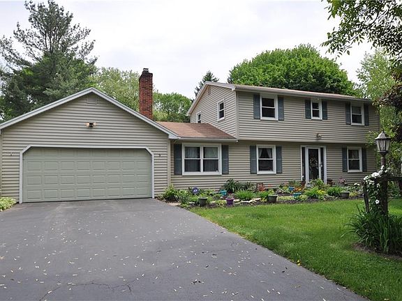 2nd image of 26 Shadowmoor Dr