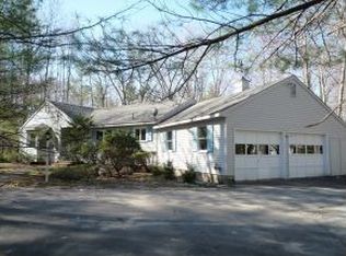 8 Tern Ln, Wolfeboro, NH 03894