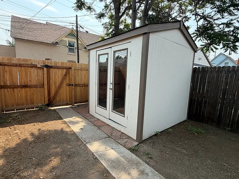 132 S Lincoln St — Photo 20