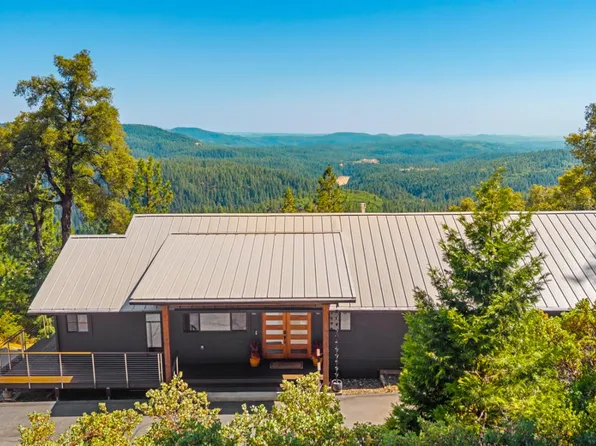 12736 Summit Ridge Dr, Nevada City, CA 95959