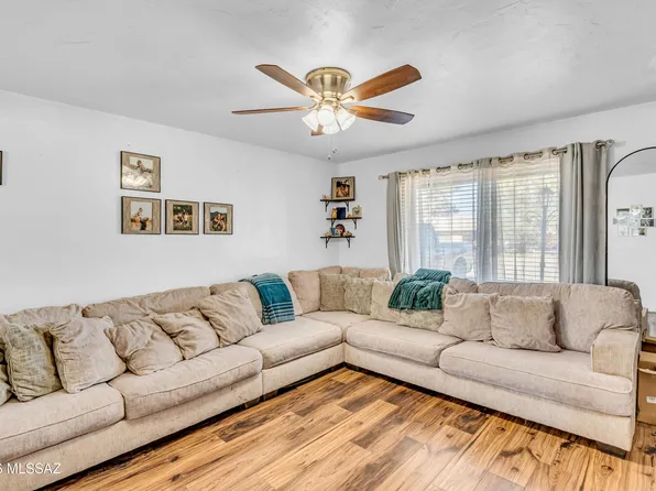 2201 S March Pl, Tucson, AZ 85713