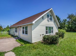 6389 Elm Valley Rd, Three Oaks, MI 49128