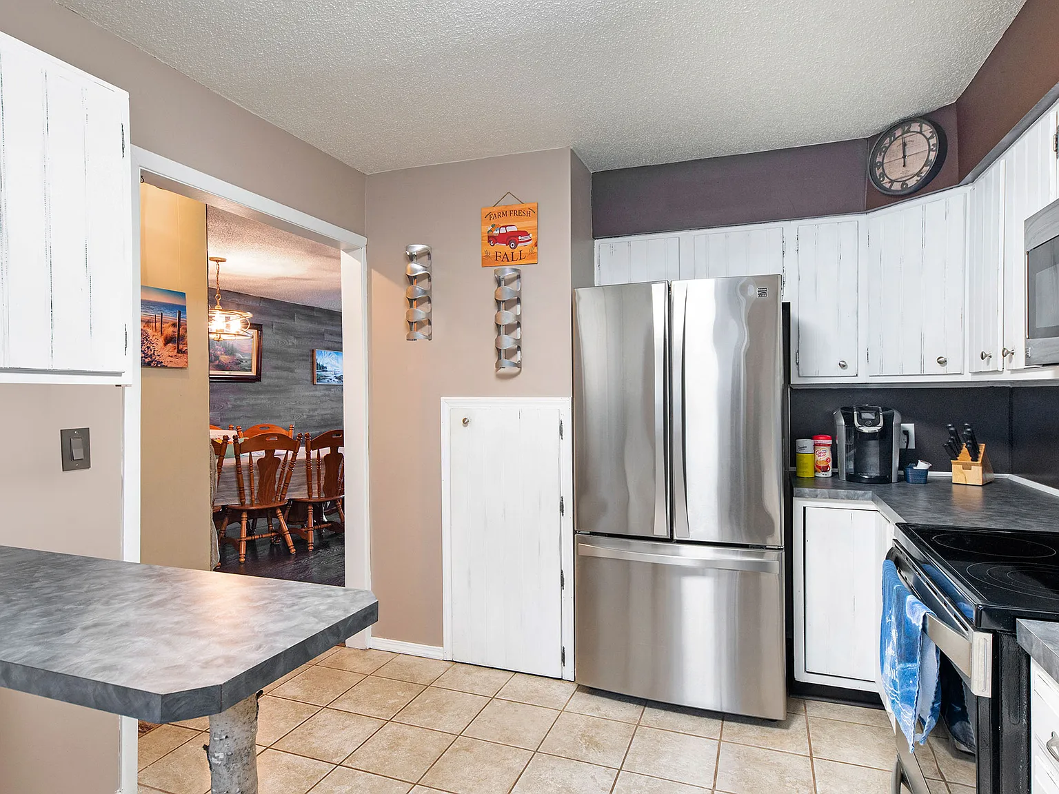 3 bed, 2.5 bath, 1408 sqft, $1,800 — Photo 4