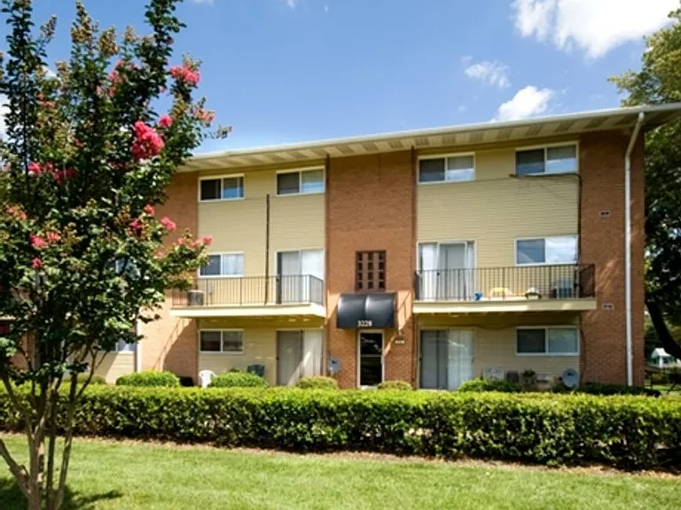 Madison Gardens Apartments — Photo 12