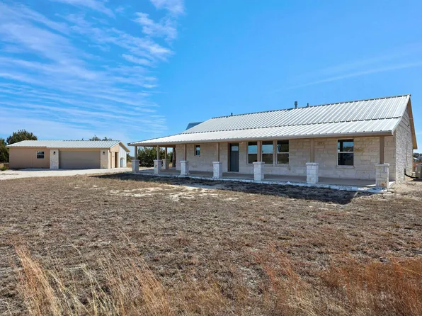 323 County Road 229, Briggs, TX 78608