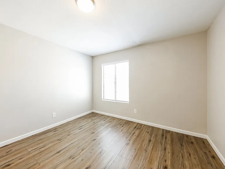 6630 W Poinsettia Dr — Photo 14
