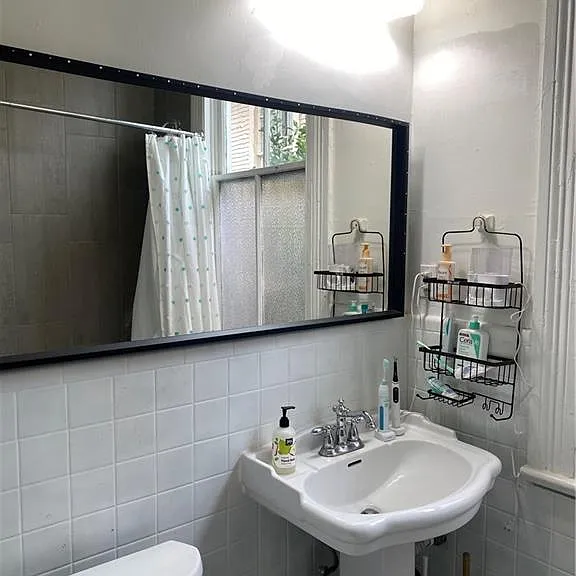 2227B Joseph St — Photo 10