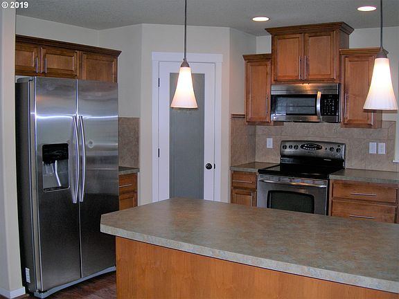 4th image of 7613 NE 54th Ave