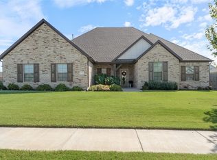1218 Cassia St, Springdale, AR 72762