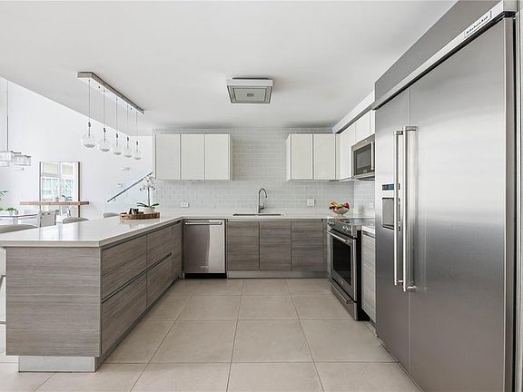 3rd image of 25 MUNOZ RIVERA AVENUE #421