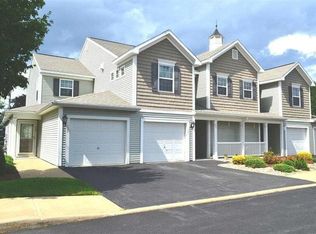 120 Cherry Blossom Ct, Schenectady, NY 12306