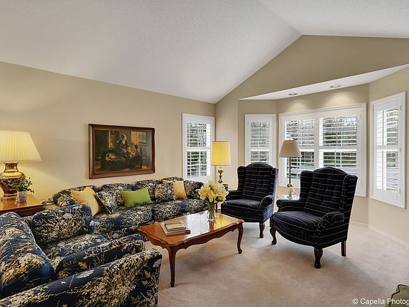 Living Room with bay window