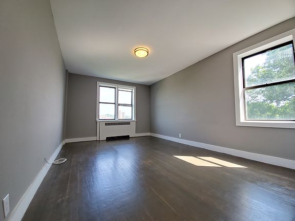 5th image of 3660 Waldo Ave APT 1B