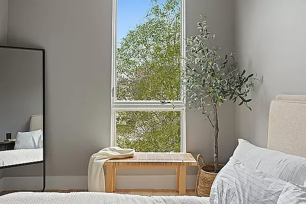 Sold by Avenues Real Estate | media 7