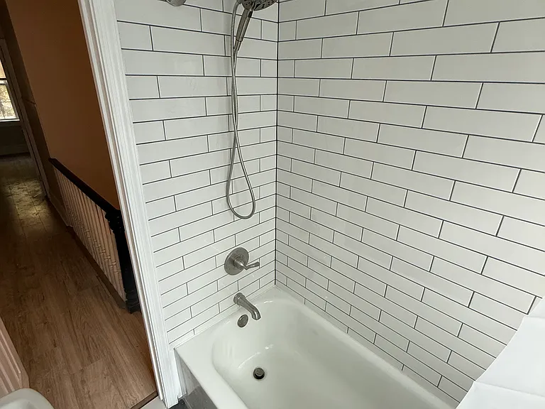 2048 N Darien St — Photo 11