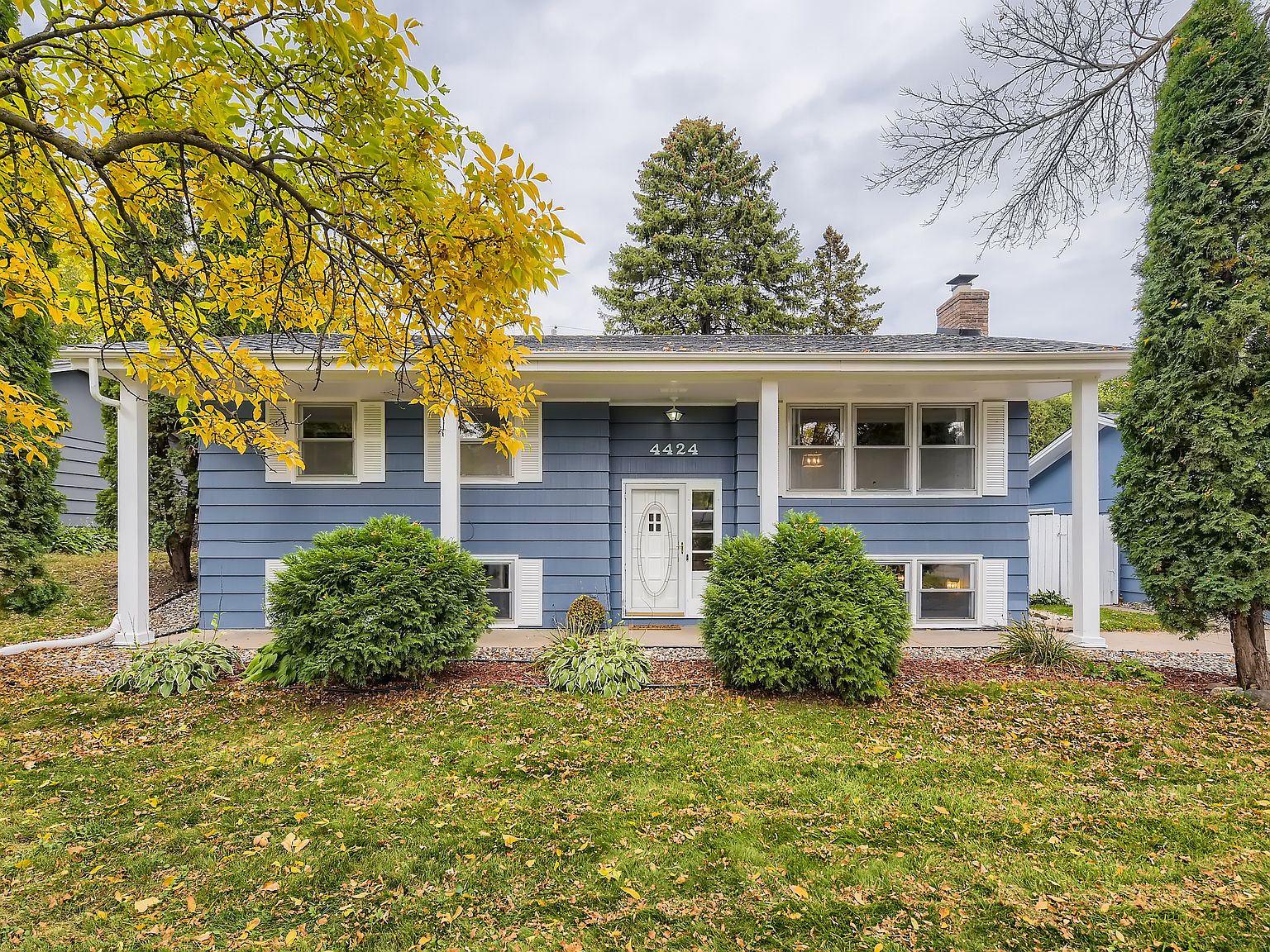 よよ 4424 84th St W, Bloomington, MN 55437 | Zillow