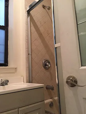 Rented by Bohemia Realty Group | media 32