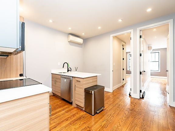 3rd image of 1071 Nostrand Ave #2L