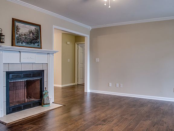 3rd image of 247 Amber Ct
