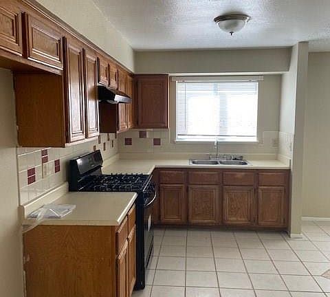 5th image of 3132 Gentle Breeze St