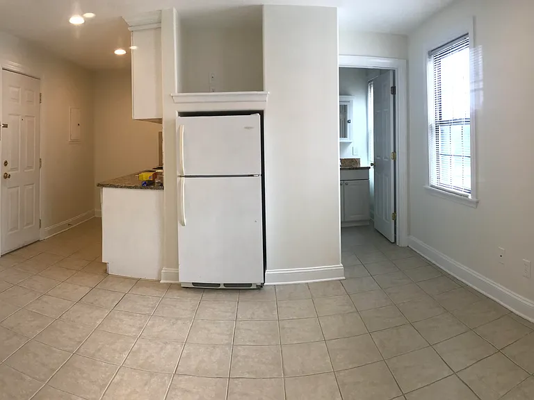 21 Cricket Ave — Photo 6