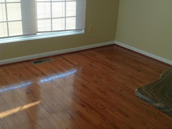 4th image of 13106 Hearthside Ln