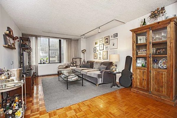 Rented by RSNY Realty | media 23