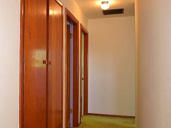 3rd image of 1911 Crestline Blvd NW