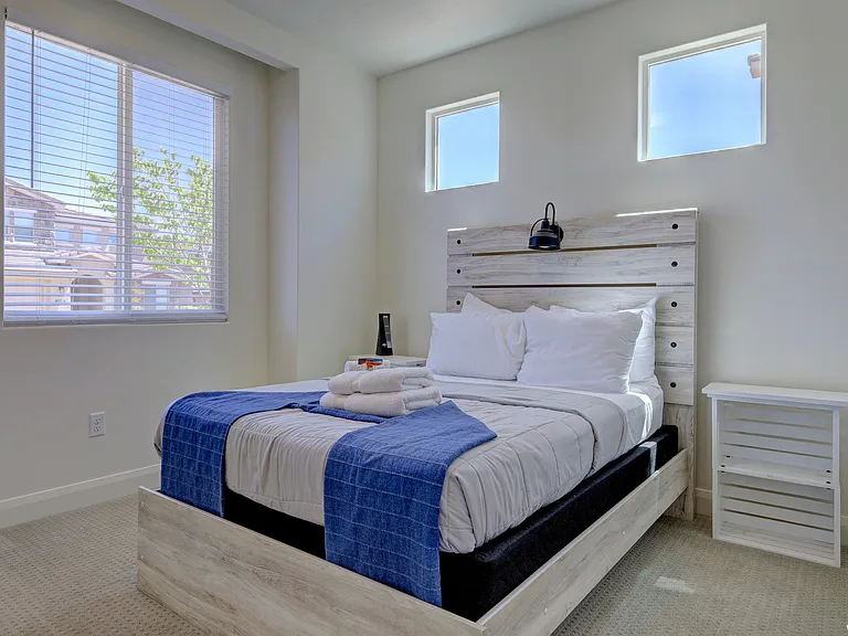 301 N Ladera Dr — Photo 15