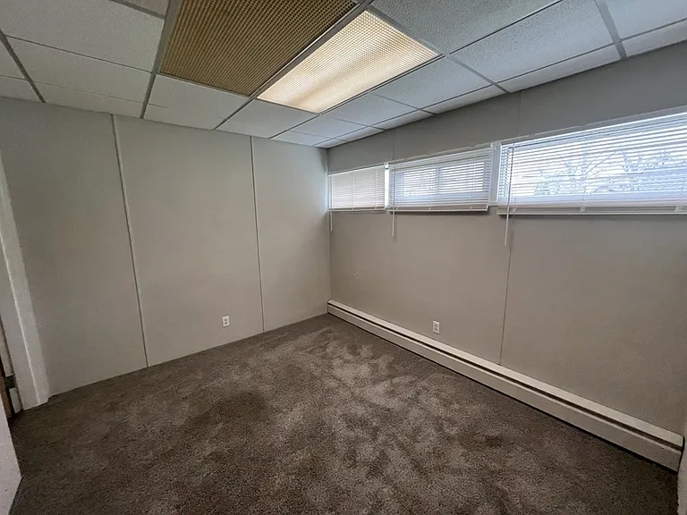 708 Saint Clair Ave — Photo 6